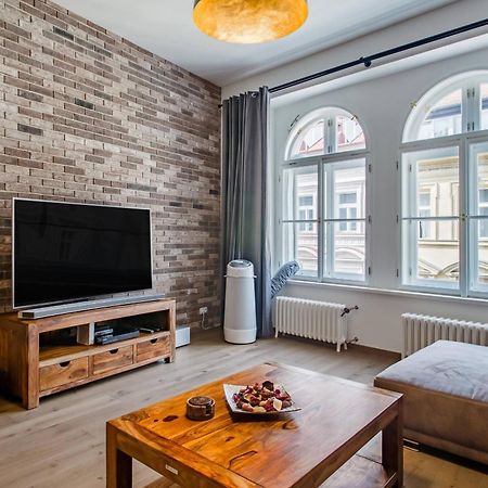 Luxury Apartment At Prague City Centre Andel! Buitenkant foto