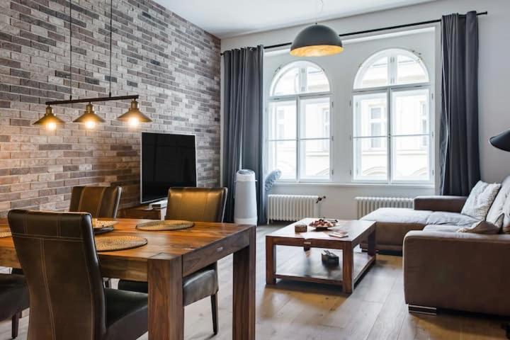 Luxury Apartment At Prague City Centre Andel! Buitenkant foto